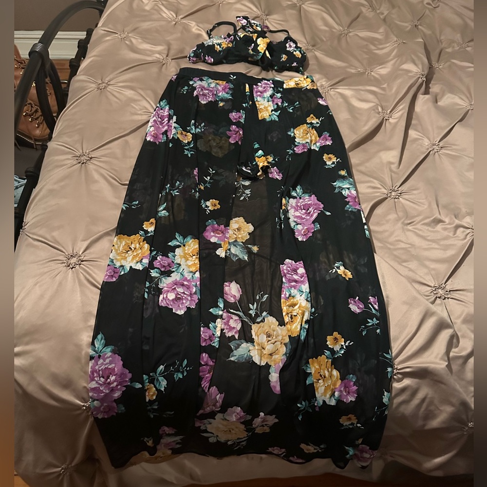 Fashion Nova 2 Piece Floral Set